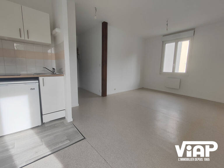 LIMOGES STUDIO DE 30 m² PROCHE BORDS DE VIENNE — photo 1