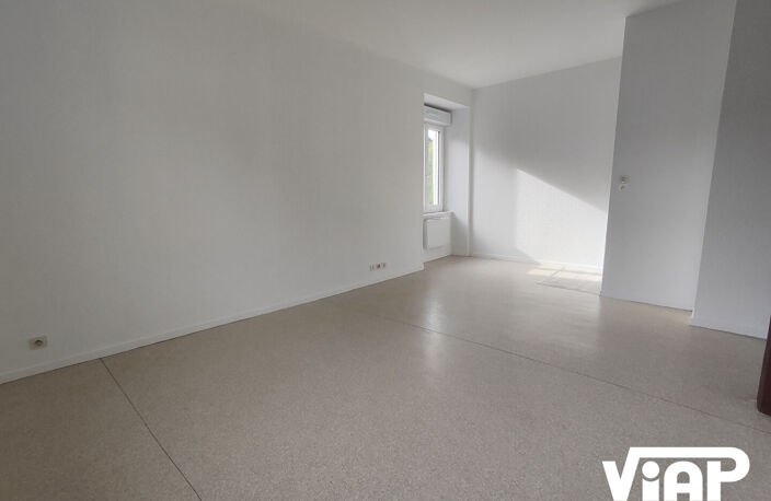 LIMOGES STUDIO DE 30 m² PROCHE BORDS DE VIENNE — photo 3