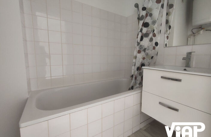 LIMOGES STUDIO DE 30 m² PROCHE BORDS DE VIENNE — photo 5