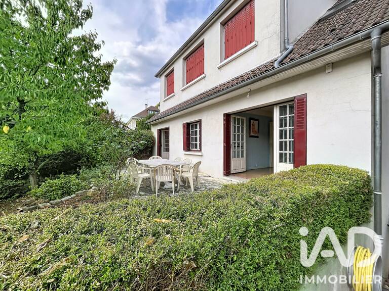 Vente Maison/villa 8 pièces — photo 1