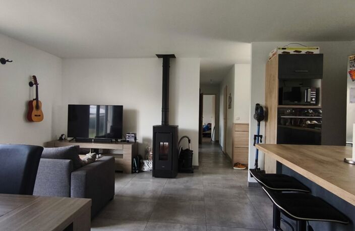 Vente Maison/villa 4 pièces — photo 4