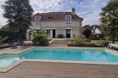 Maison 10 pièces 749000 €
