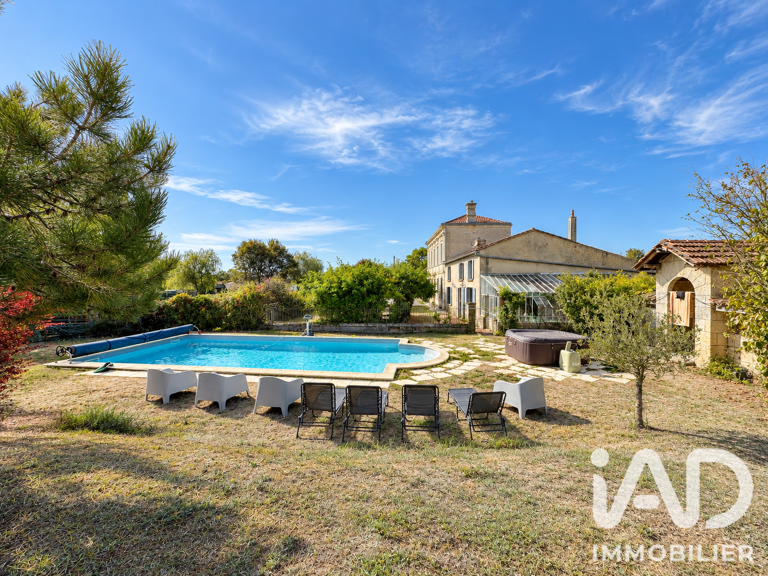 Vente Maison/villa 8 pièces — photo 1