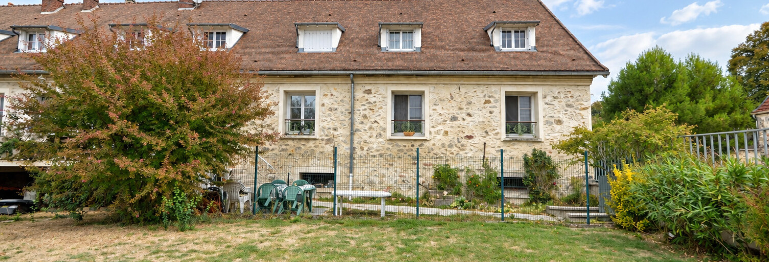 Immeuble  196 m² à vendre à Plailly (60128)