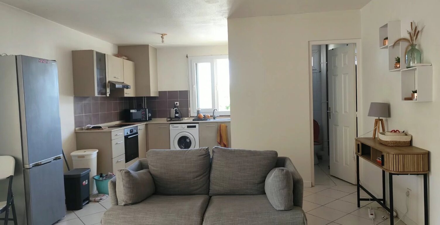 A LOUER T2 MEUBLE DE 42M2 PROCHE DE LA GALLERIA — photo 1
