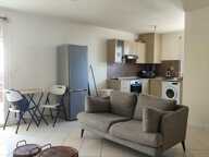 A LOUER T2 MEUBLE DE 42M2 PROCHE DE LA GALLERIA — photo 2