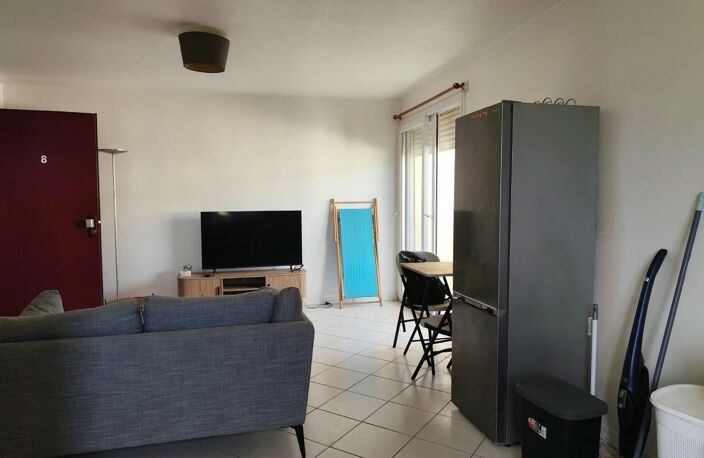 A LOUER T2 MEUBLE DE 42M2 PROCHE DE LA GALLERIA — photo 3