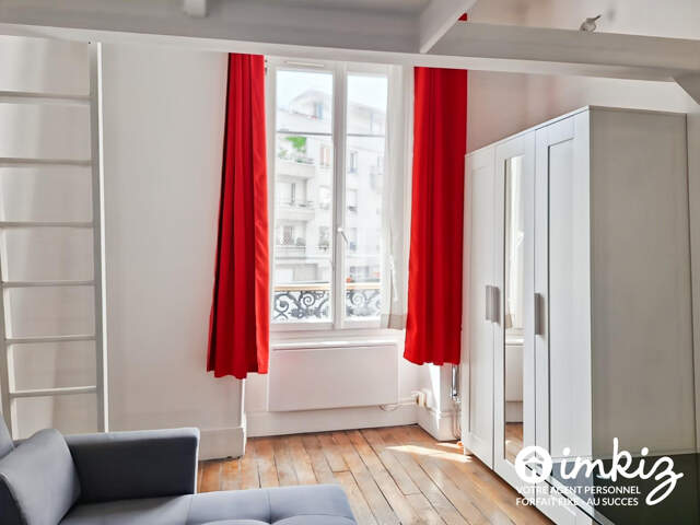 Paris 20ᵉ  Studio avec mezzanine et cour privative — photo du bien