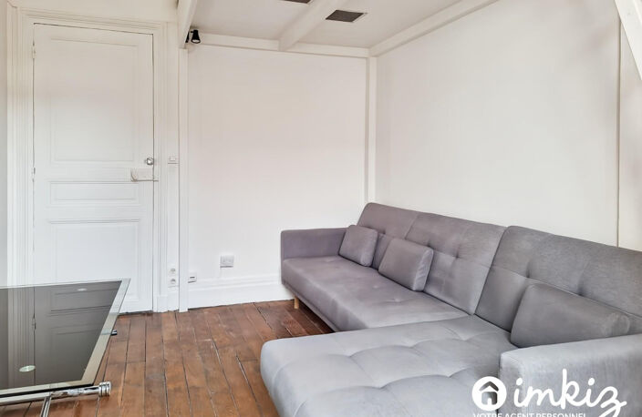Paris 20ᵉ  Studio avec mezzanine et cour privative — photo 4