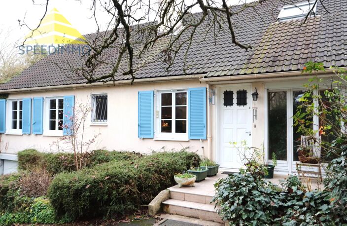 Maison spacieuse à Mandres-les-Roses avec piscine — photo 2