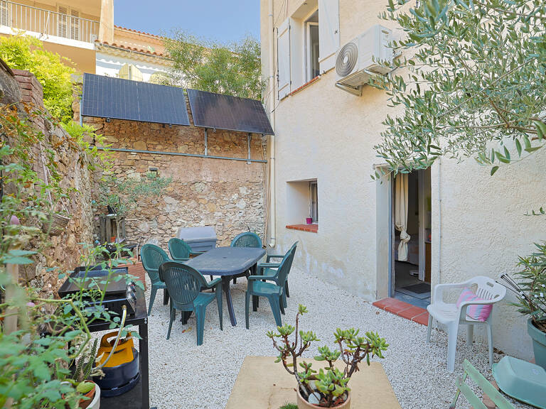 Maison de village T7 + Garage + Cours extérieur — photo 1