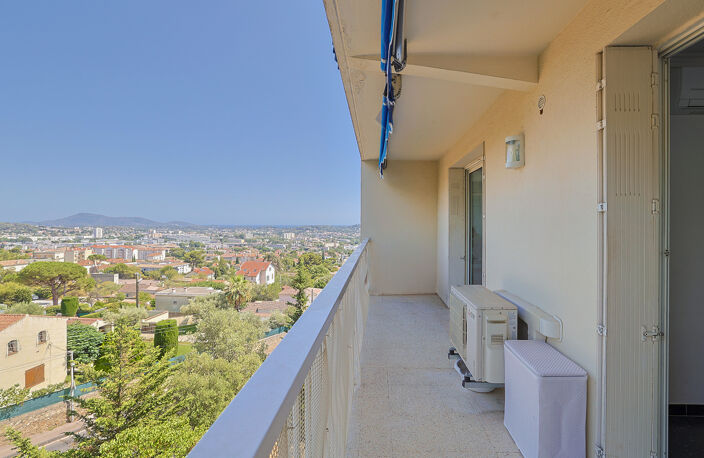 Appartement T4 vue Mer + 2 Balcons + Garage + Cave — photo 2