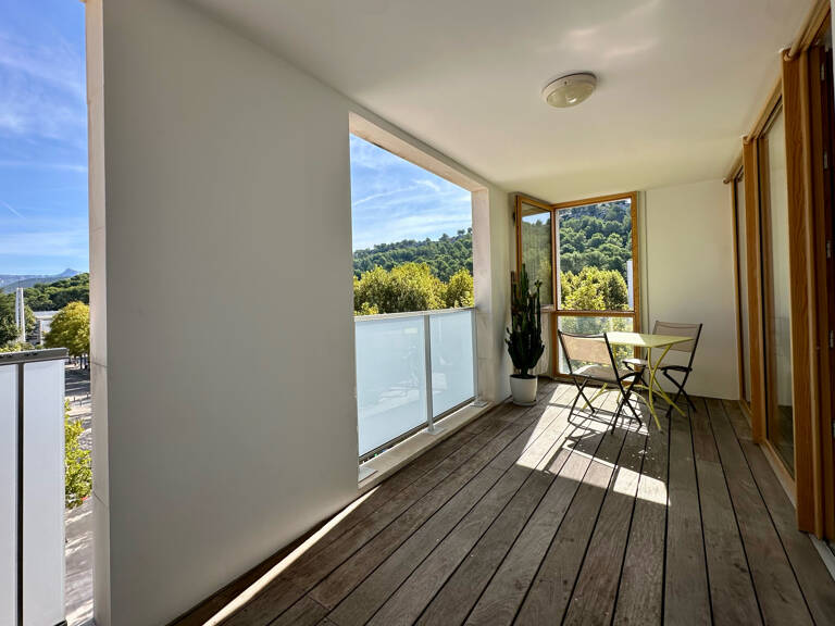 CARNOUX-EN-PROVENCE   CENTRE VILLAGE : T3 DERNIER ÉTAGE AVEC GRANDE TERRASSE — photo 1