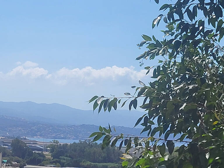 Maison F4 vue mer , entrée d'AJACCIO — photo 1