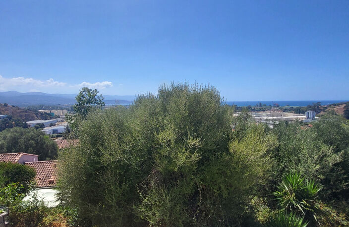 Maison F4 vue mer , entrée d'AJACCIO — photo 3