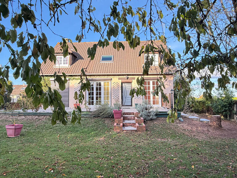 Maison Le Plessis Grohan 7 pièce(s) 138.85 m2 — photo 1
