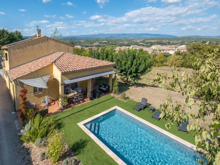Maison avec jardin,  piscine et double garage — photo 1