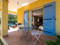 Maison avec jardin,  piscine et double garage — photo 2