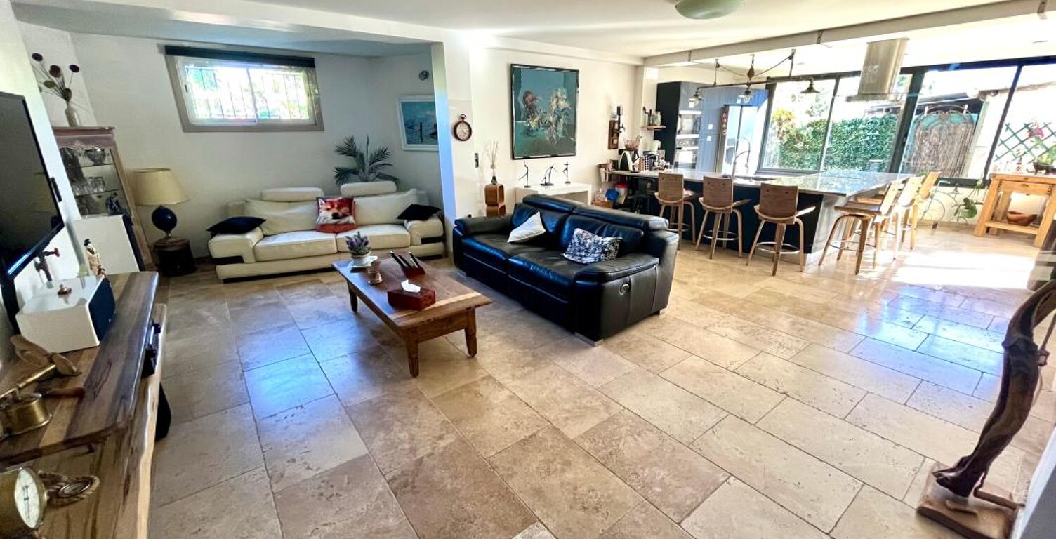 bas de villa refait au calme la bocca — photo 1
