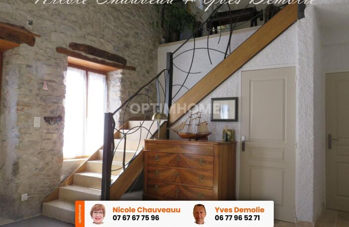 ISSOIRE à 15 mn - MAISON EN PIERRE RÉNOVÉE – 200 M² – 4 CHAMBRES – GARAGE – JACUZZI — photo 3