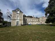 Château de Penchien – Domaine de caractère à réinventer, fort potentiel événementiel et touristique – Mansigné (Sarthe) — photo 2