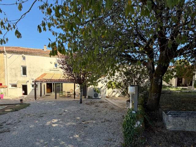 Mornac. Maison 191 m² avec garage et terrain — photo du bien