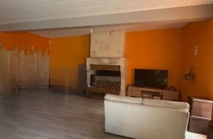 Mornac. Maison 191 m² avec garage et terrain — photo 2