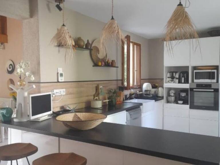 Voeuil et Giget. Maison 130 m² avec terrain et piscine — photo 1