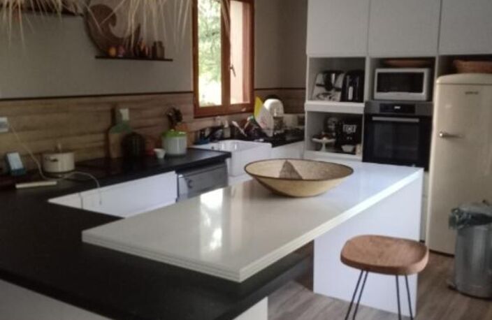 Voeuil et Giget. Maison 130 m² avec terrain et piscine — photo 3