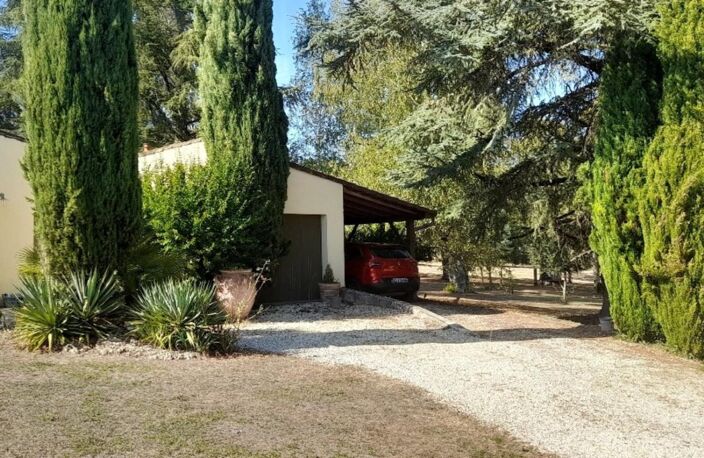 Voeuil et Giget. Maison 130 m² avec terrain et piscine — photo 5