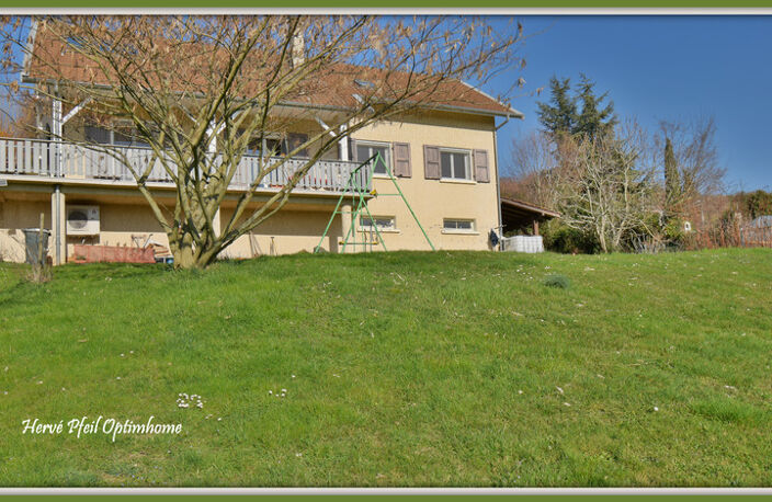 GRANDE MAISON FAMILIALE SUR 1900M² DE NATURE — photo 4