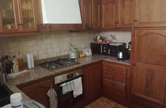Appartement F4 vide Bastia centre — photo 3