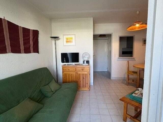 Appartement À Vendre 2 pièces en rez-de-jardin Motte du Couchant — photo du bien