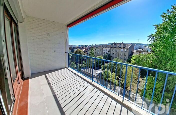 Exclusivité ORPI: rue Jeanne D'arc à Nancy un spacieux appartement T5 traversant de 96 m² au calme avec terrasse — photo 3