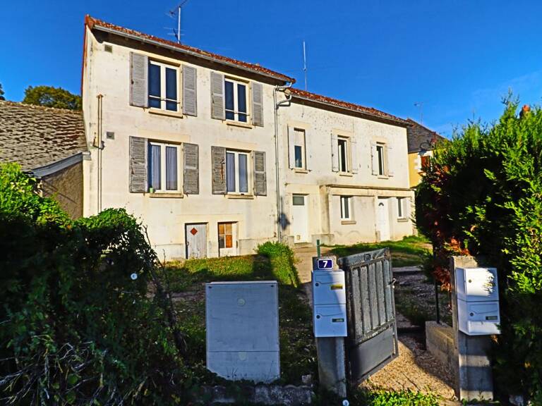Immeuble de rapport 100 m² — 4 lots meublés — Rentabilité brute 13,5 % — Saint-Satur — photo 1