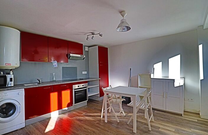 Immeuble de rapport 100 m² — 4 lots meublés — Rentabilité brute 13,5 % — Saint-Satur — photo 2