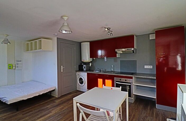 Immeuble de rapport 100 m² — 4 lots meublés — Rentabilité brute 13,5 % — Saint-Satur — photo 3
