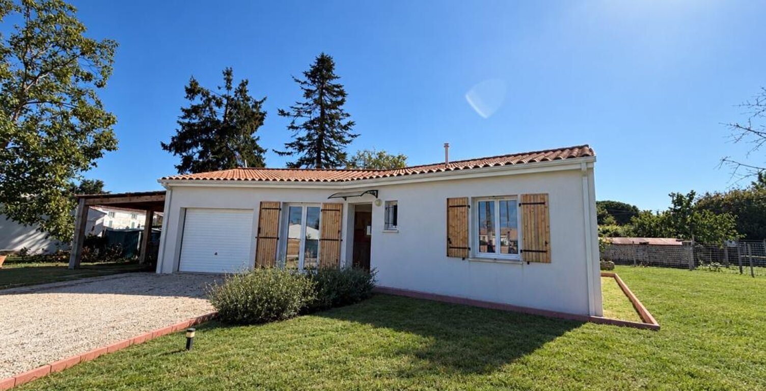 Maison À Vendre ST SIMON DE PELLOUAILLE — photo 1