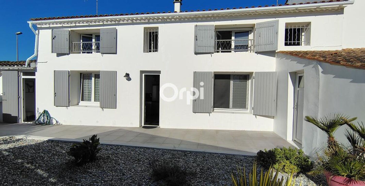 Breuillet – Charmante maison en pierre de 119 m² — photo 1