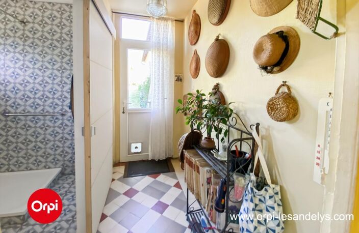 VENDU - Maison ancienne   2 chambres + grange terrain 1908 m² — photo 3
