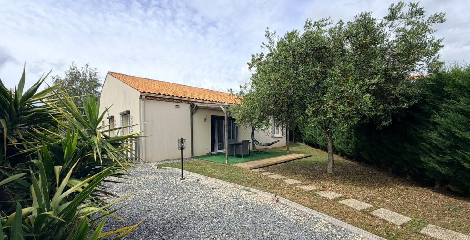 Maison À Vendre — photo 1
