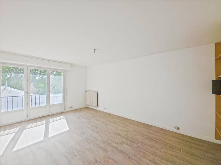   Studio bord de Loire : Vue, Parking & Chauffage inclus ! — photo 1