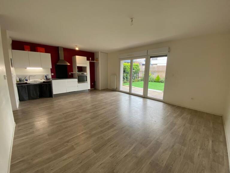 Bel Appartement de type 2, 63.39m², jardin, terrasse et stationnement à BEZANNES — photo 1