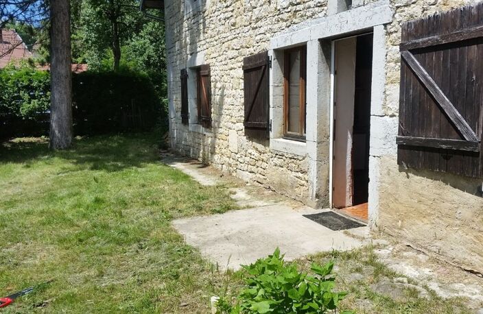 Appartement de 92m2 à louer sur Saint-Gorgon-Main — photo 2