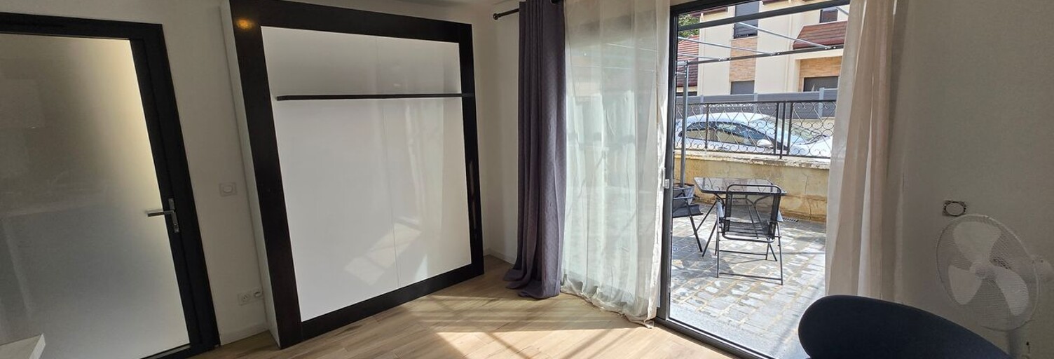 Appartement 1 Pièce 20 m² à louer à Les Essarts-le-Roi (78690)