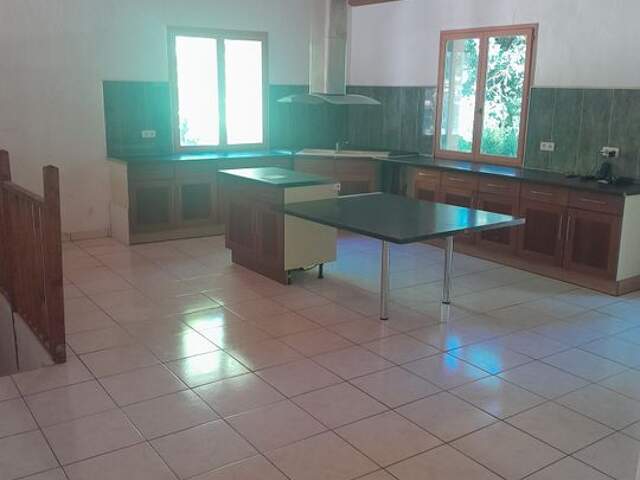Maison de 174m2 à louer sur Pompertuzat — photo du bien