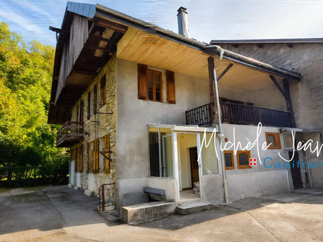 Maison à finir de rénover — photo du bien