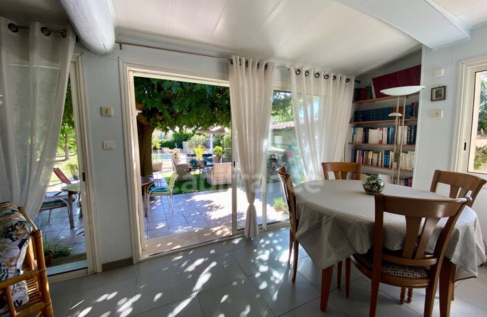 Uzès 4km, maison de plain-pied 130 m² sur terrain clos de 1 350 m², calme, piscine, garage — photo 3