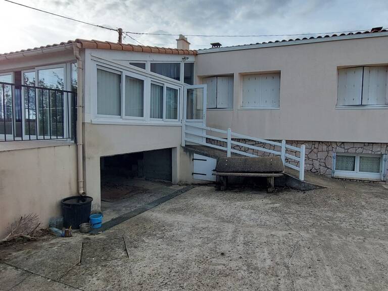 Maison à vendre 6 pièces CHANTONNAY (85) — photo 1