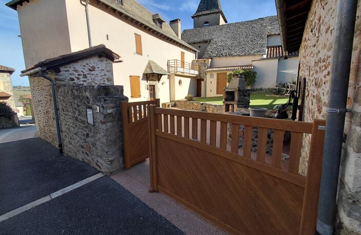 Maison de village de caractère avec 3 chambres terrasse et garage à St Constant - Fournoulès — photo 3